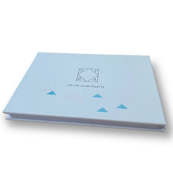 ⭐️Host Pick⭐️ 🆕 OFRA: On the Glow - Highlighting & Bronzing Pro Palette - Picture 14 of 15